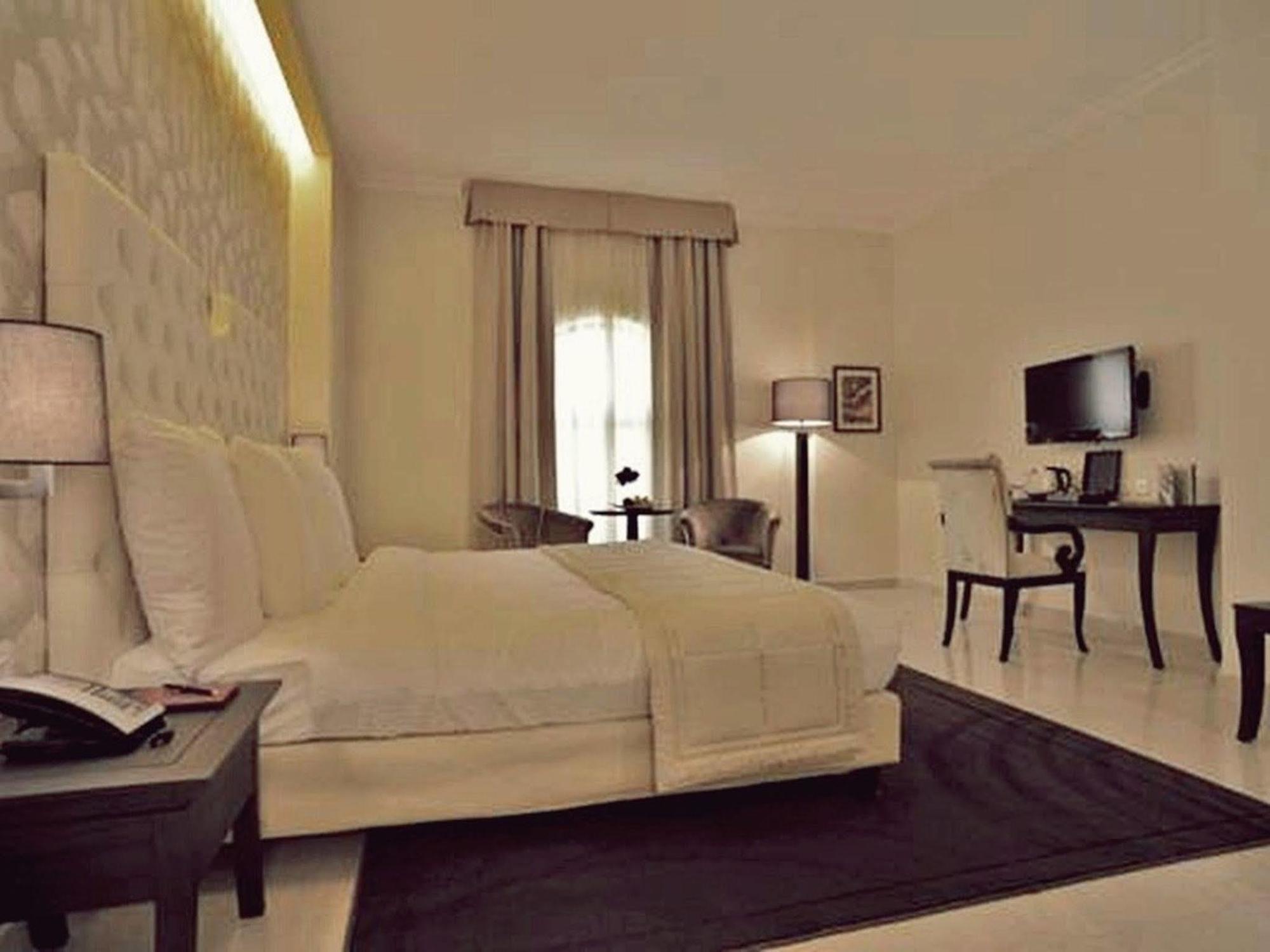 Il Palazzo Hotel And Suites Amman Bagian luar foto